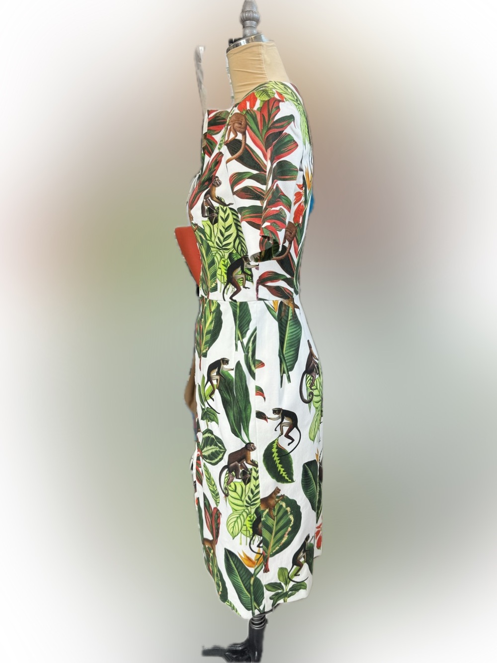 Oscar de la Renta dress, specifically the "Short-Sleeve Zip-Front Belted - Picture 7 of 11